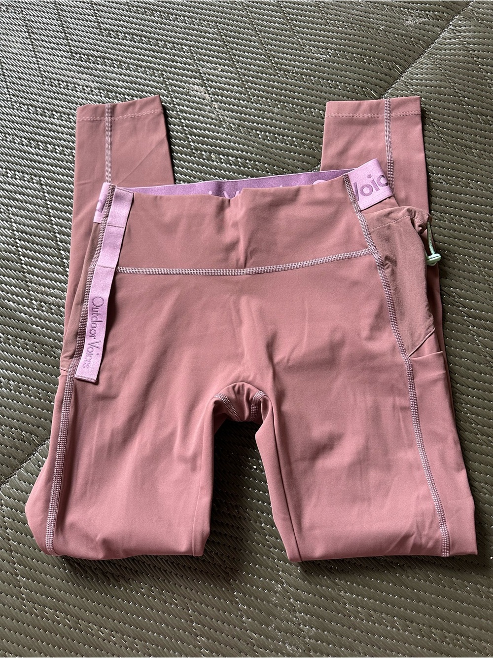 Outdoor Voices Snacks High Rise 7/8 Leggings Small Mauve Hiking Pockets